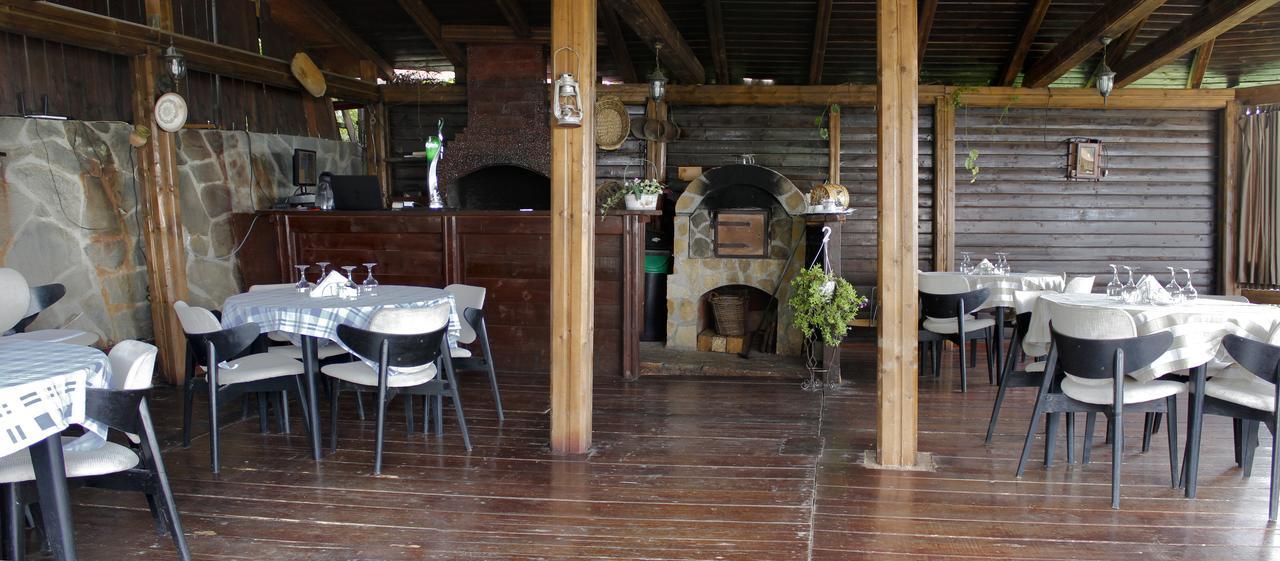 Pensiunea Taverna Bucium Iasi Exterior photo